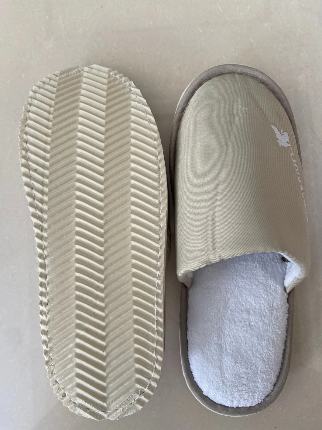 Comfortable Hotel Slipper Bathroom Slipper Airline Slipper